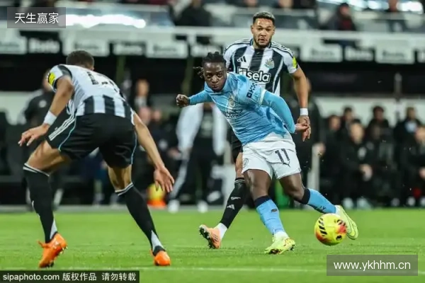 英超赛季五快球:埃基蒂克居首,佳夫、福登、姆伯莫在列 英超赛季五快球:埃基蒂克居首,佳夫、福登、姆伯莫在列